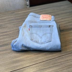 Levi’s 514 jeans